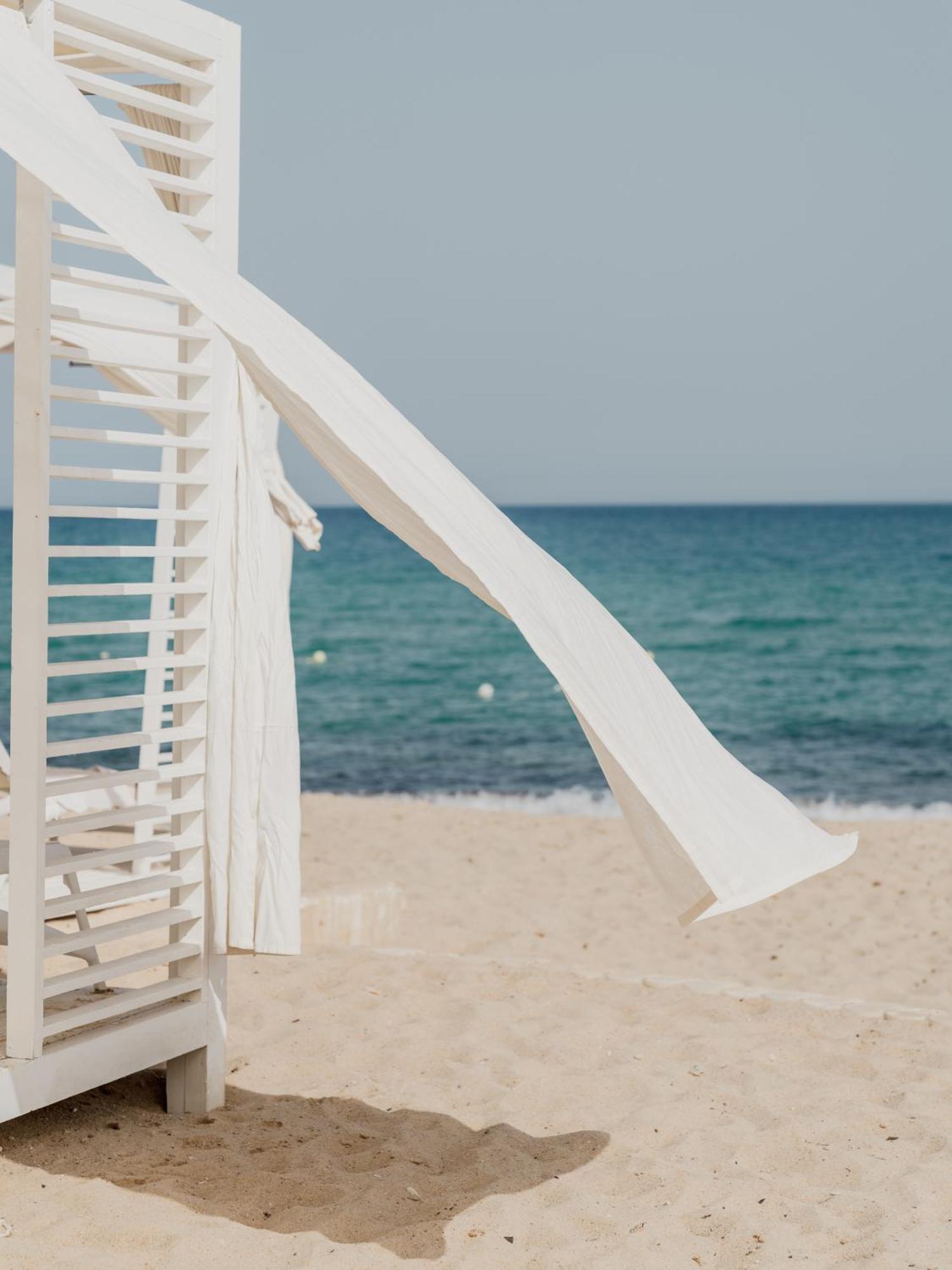 La Badira - Adult Only Hotel Hammamet Exterior foto A slide at a beach